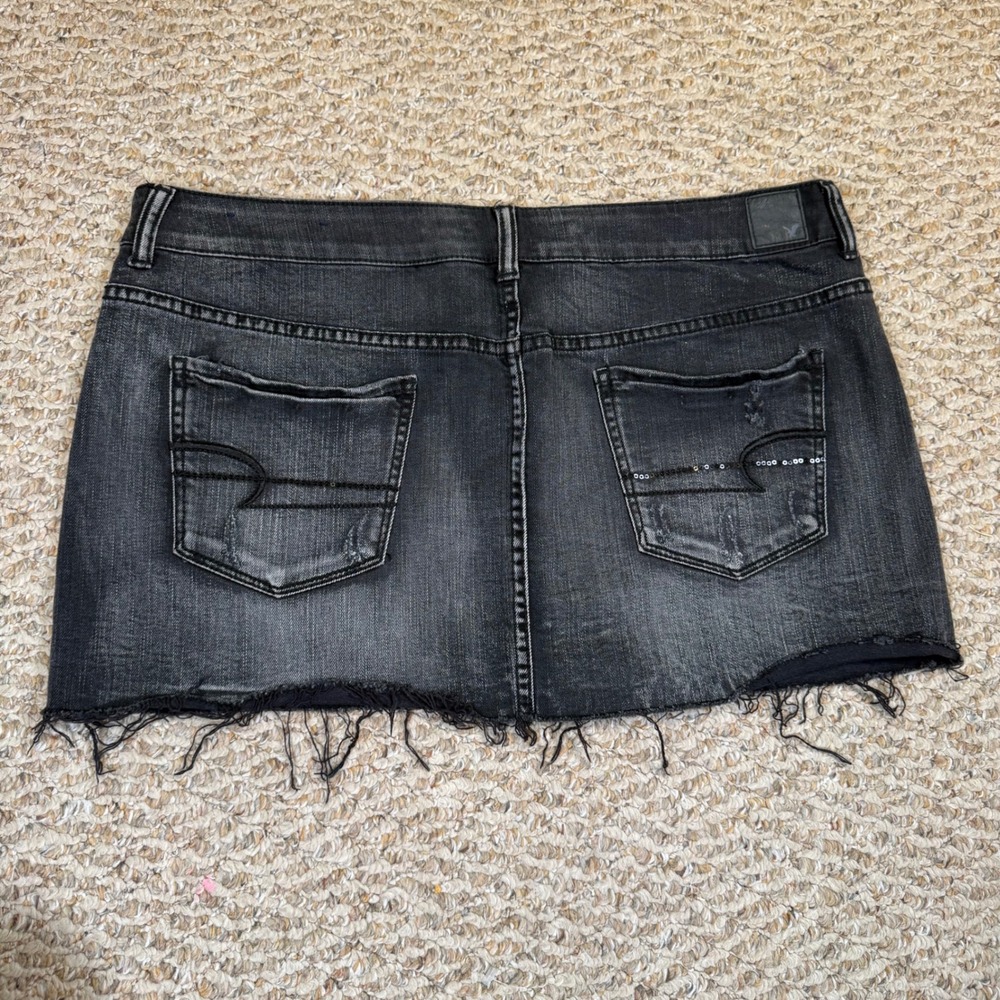 American Eagle Black Wash Denim sequin Mini Skirt Distressed Frayed Hem Size 14
